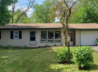 2552 S High Crest Rd, Beloit, WI 53511