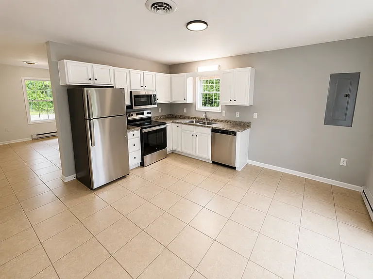 1312 Sherman Ave #1 — Photo 5