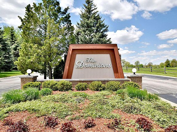 4th image of 465 W Dominion Dr Unit 202