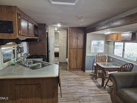 5th image of 121-123 White Eagle Dr #1319