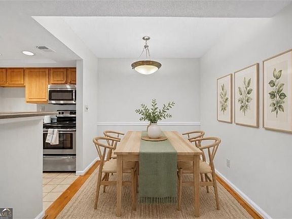 2nd image of 4106 Chastain Park Ct NE