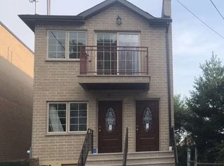 11010 14th Rd, Flushing, NY 11356