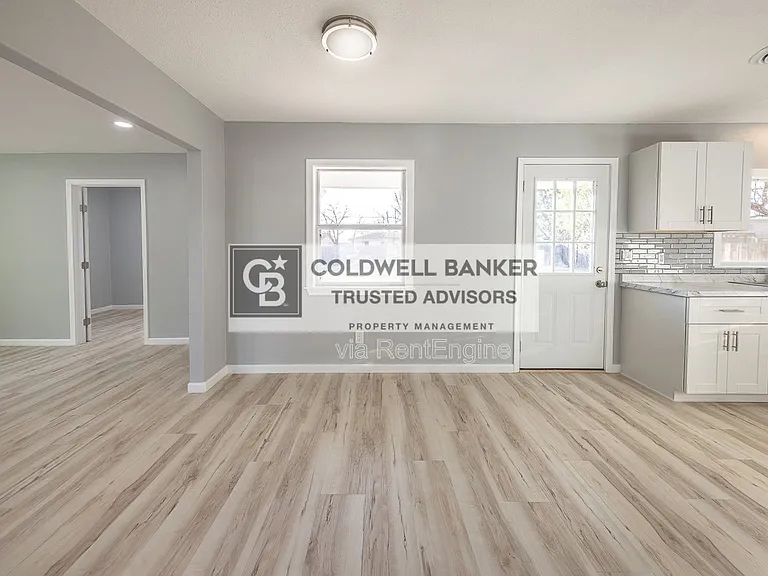5409 Avenue D — Photo 16