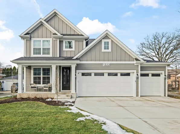 1222 N Walnut Ave, Arlington Heights, IL 60004