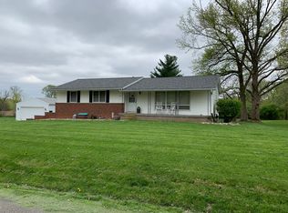 251 Cemetery Rd, Carrollton, IL 62016