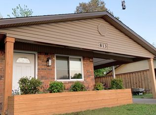 813 SE H St, Bentonville, AR 72712