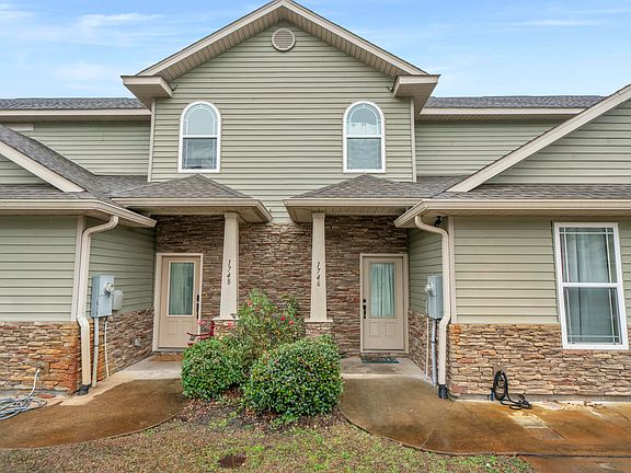 3rd image of 1746 Sound Haven Ct