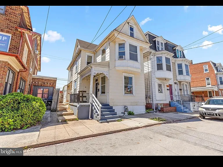 24 N West St #1 — Photo 3