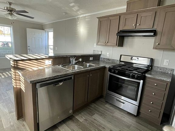 3rd image of 24728 Bradford Dr