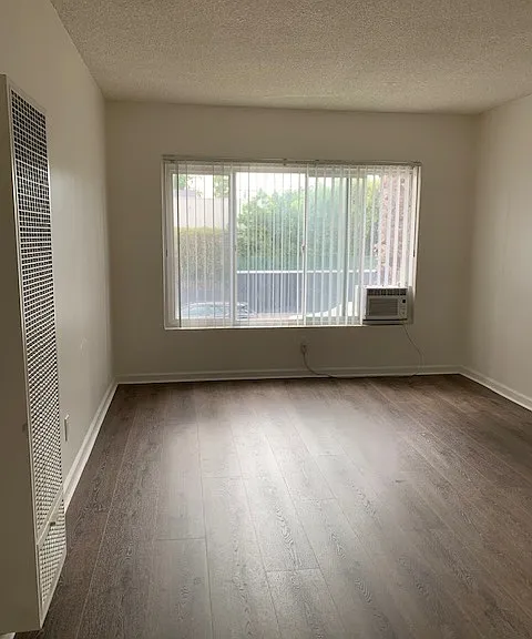 8345 Rosewood Ave #9 — Photo 6