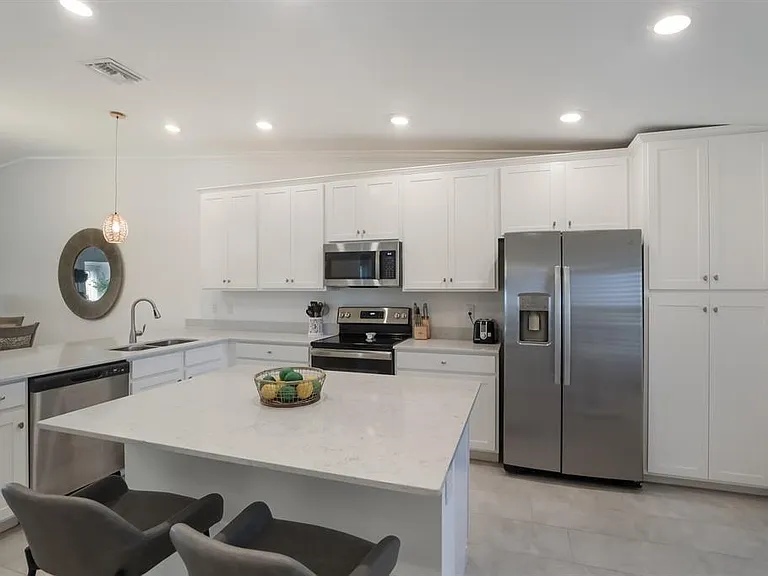 5721 Palmer Cir #201 — Photo 5