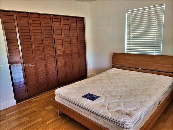 5th image of 1021 NW 37th Ave #0