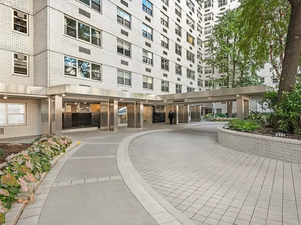 70 East 10th Street image 15 of 21