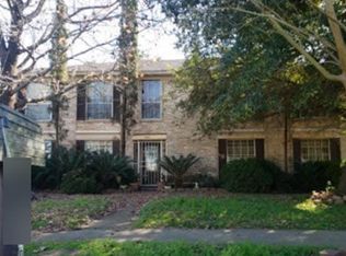10211 Huntington Place Dr, Houston, TX 77099