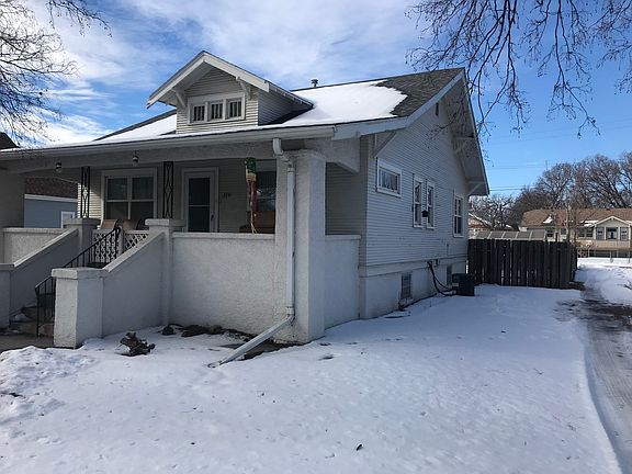 2nd image of 310 S Willow St
