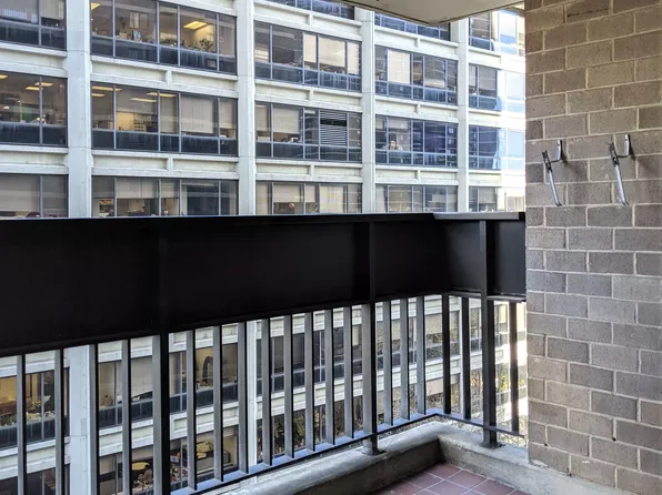 90 Gold St APT 8H, Manhattan, NY 10038