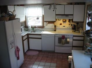 34 Reber St, Colonie, NY 12205