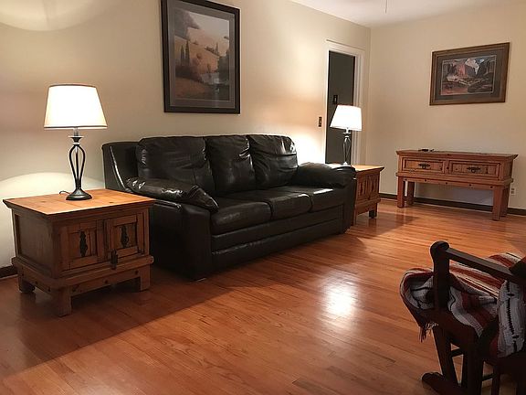 3rd image of 3206 Westhaven Dr