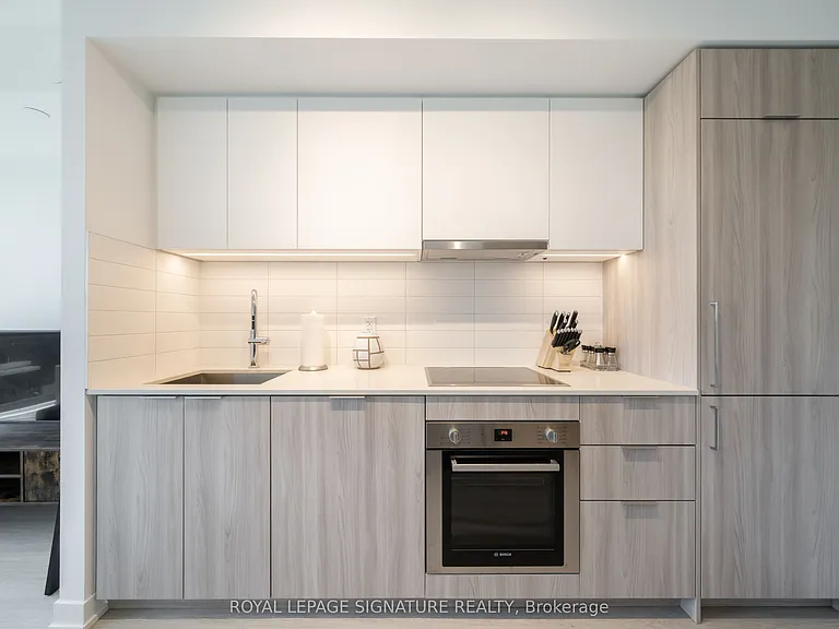 25 Saint Dennis Dr #607 — Photo 11