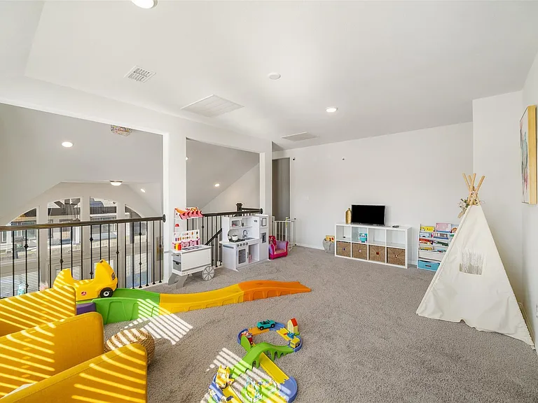 1811 Smithers Landing Dr — Photo 24