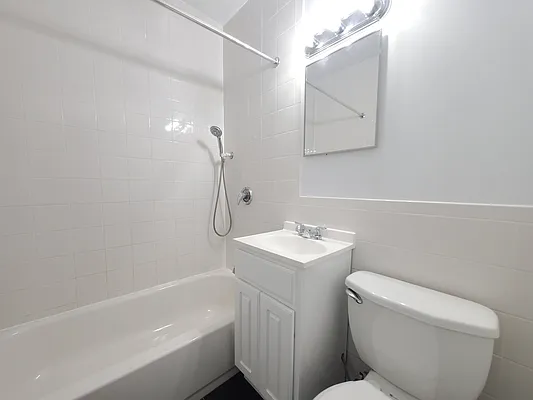 Rented by Compass | media 9