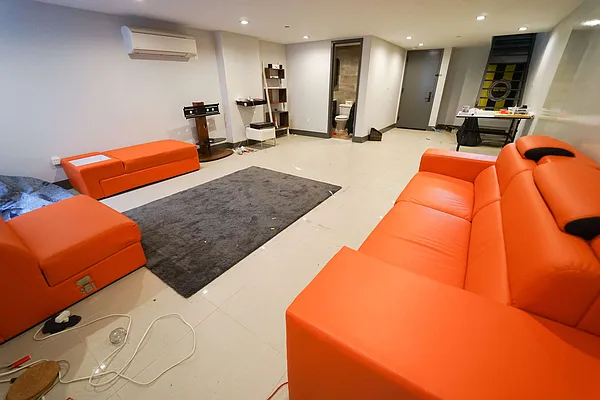 Rented by Manhattan Management LLC | media 68