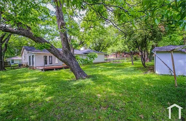 4 bed, 2346 sqft, $2,750 — Photo 2