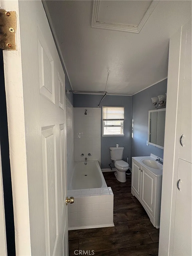 1 bed, 500 sqft, $1,900 — Photo 2