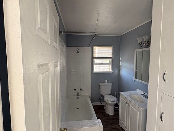 2nd image of 544 1st St