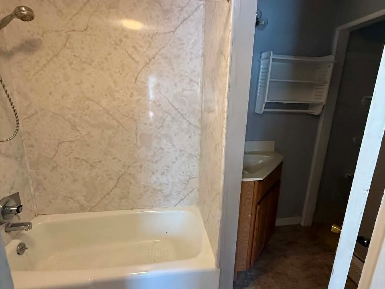 1 bed, $1,250 — Photo 2
