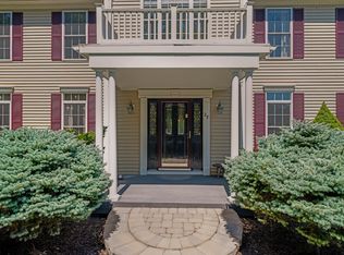 27 Turtle Ln, Guilford, CT 06437