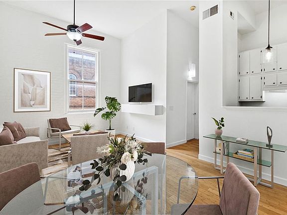 4th image of 448 Julia St APT 214