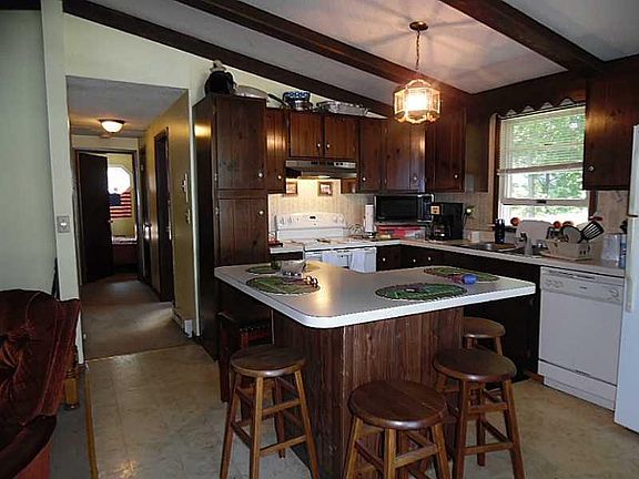 5th image of 12051 Lakeview Dr