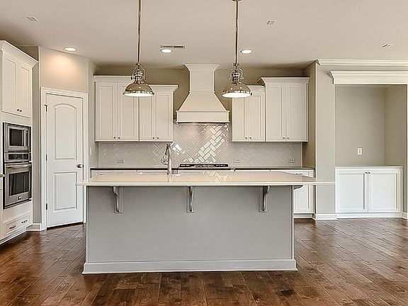 Kitchen Family Room example image