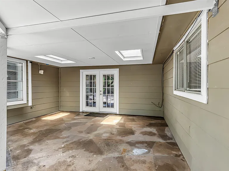 211 W North Hill Dr — Photo 34