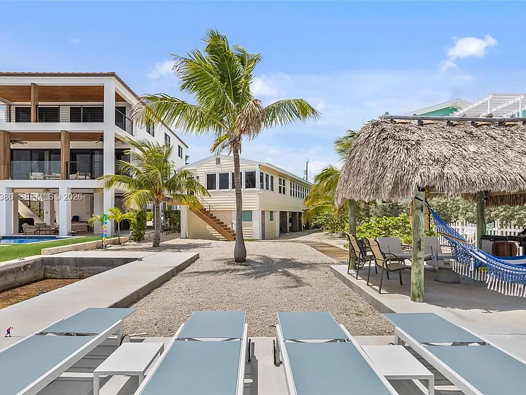 235 Tavernier Dr — Photo 34