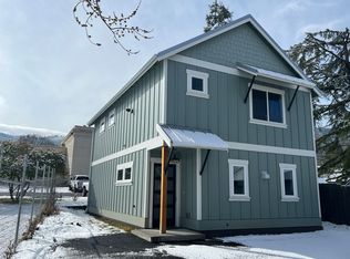 878 Siskiyou Blvd, Ashland, OR 97520