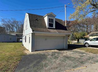 5797 E Golden Hills Dr, Monticello, IN 47960