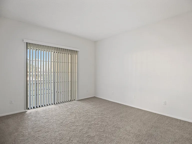 Oak City Apartments — Photo 15