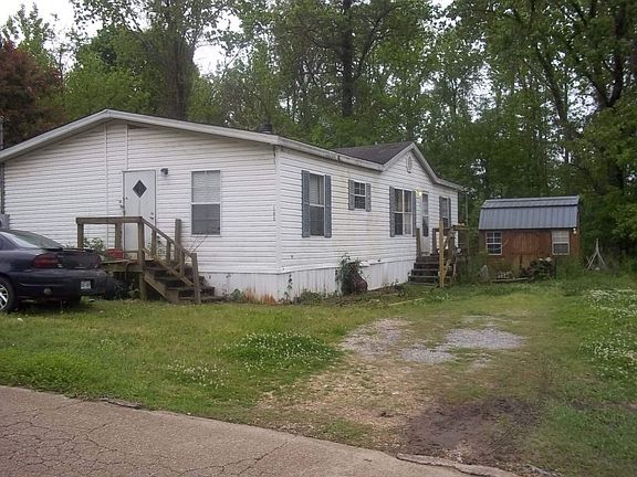 2nd image of 105 Ironwood Dr