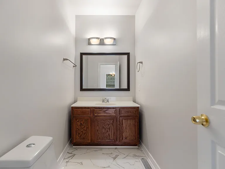 Powder room.