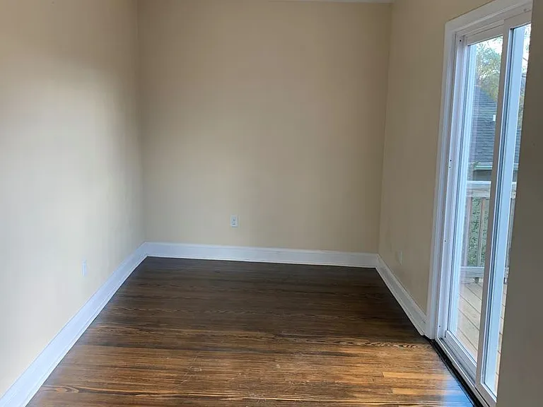 1430 Chapman Ave SW — Photo 6