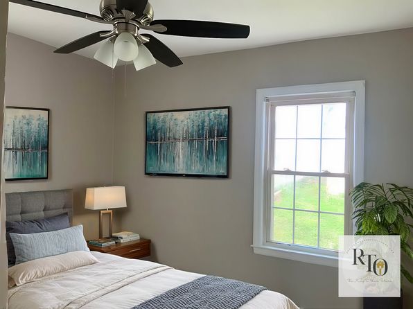 3870A E Cudahy Ave, Cudahy, WI 53110