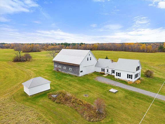 3rd image of 988 Fuller Road