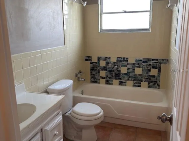 4409 W Varn Ave — Photo 14
