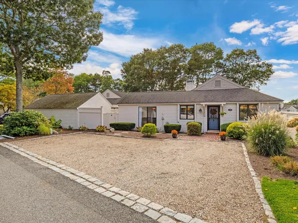 59 Mashie Circle, Mashpee, MA 02649