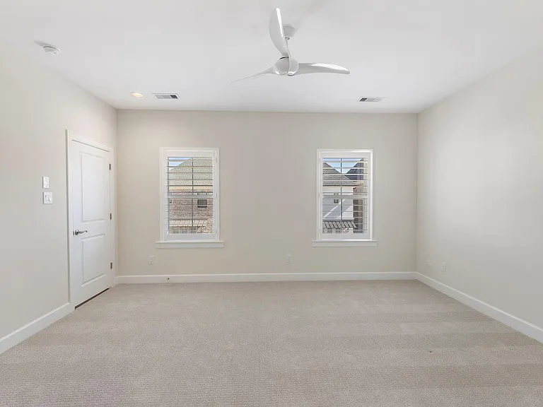 106 Magnolia Green St — Photo 31