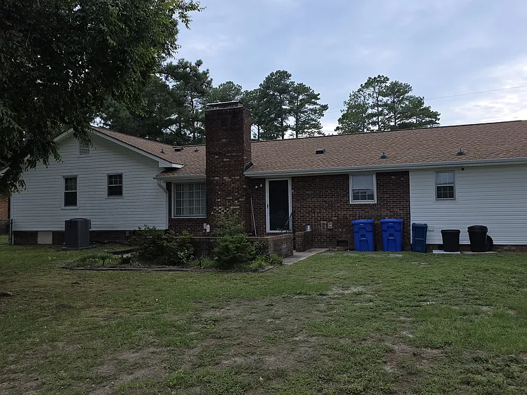 614 Garfield Dr — Photo 16