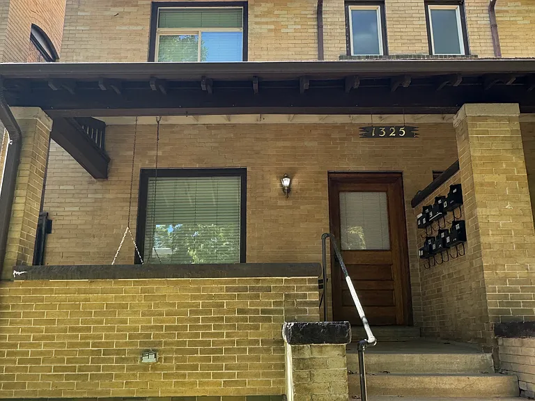 1325 N Marion St #1 — Photo 3