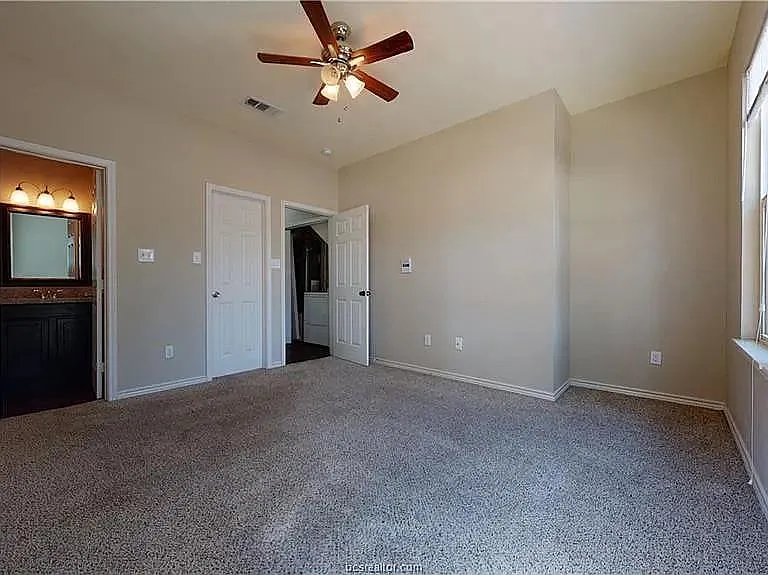 205B Sterling St — Photo 22